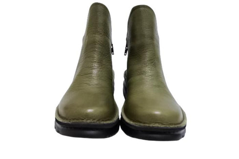 【TODAY's 7058 グリーン】幅広4EサイドジップV字カッティングショートブーツ