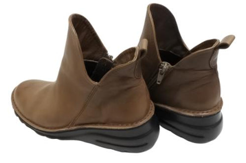 【TODAY's 7058 グレー】幅広4EサイドジップV字カッティングショートブーツ