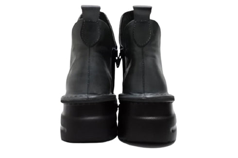 【TODAY's 7058 ネイビー】幅広4EサイドジップV字カッティングショートブーツ