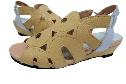 【arui_toe 7641 ベージュ】伸縮ゴムバックストラップ本革コンフォートサンダル