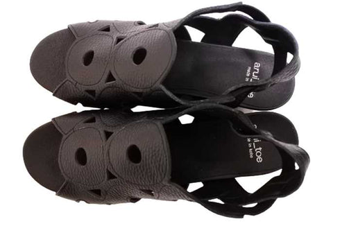 【arui_toe 7641 ブラック】伸縮ゴムバックストラップ本革コンフォートサンダル