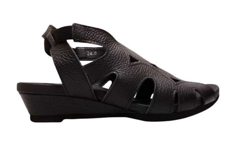 【arui_toe 7641 ブラック】伸縮ゴムバックストラップ本革コンフォートサンダル