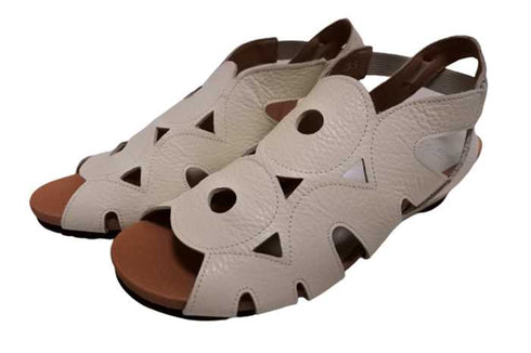 【arui_toe 7641 オフホワイト】伸縮ゴムバックストラップ本革コンフォートサンダル