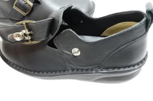 【インコルジェ8005 ブラック】ベルト付カジュアルシューズ