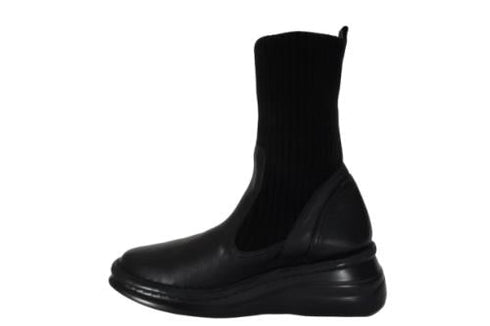 【インコルジェ8172 ブラック】ヒール高ショートニットブーツ