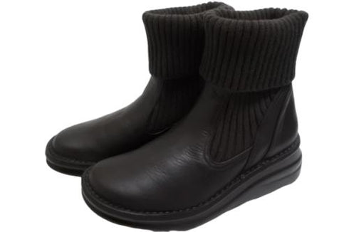 【インコルジェ8172 ダークブラウン】ヒール高ショートニットブーツ