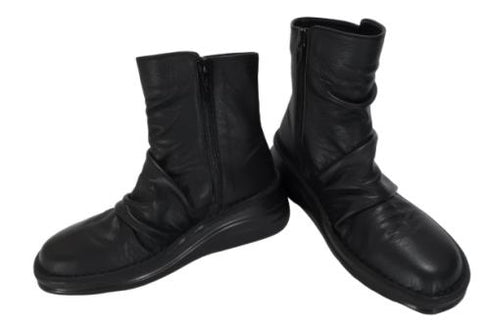 【インコルジェ 8209 ブラック】くしゅっとかわいい本革幅広ショートブーツ