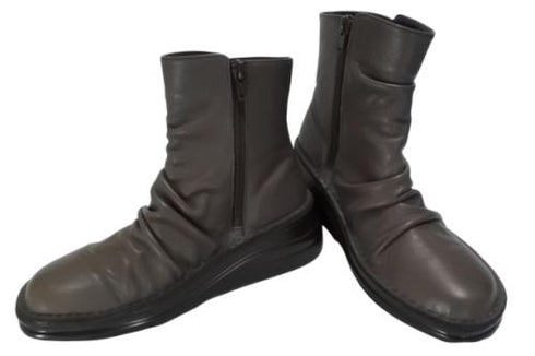 【インコルジェ 8209 ダークブラウン】くしゅっとかわいい本革幅広ショートブーツ