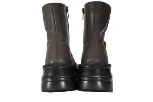 【インコルジェ 8209 ダークブラウン】くしゅっとかわいい本革幅広ショートブーツ