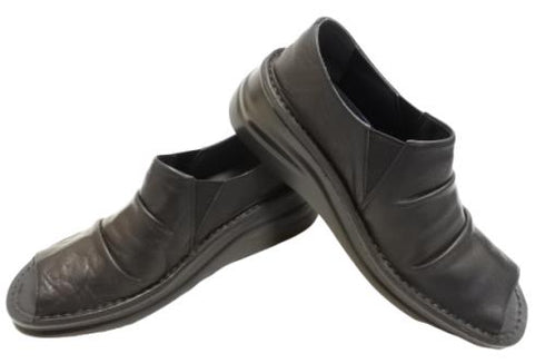 【インコルジェ 8294 ブラック】オープントゥくしゅくしゅシューズサンダル