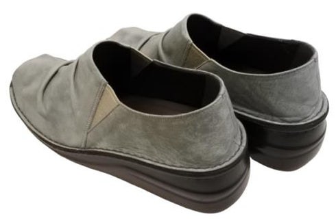 【インコルジェ 8294 ライトブルー】オープントゥくしゅくしゅシューズサンダル