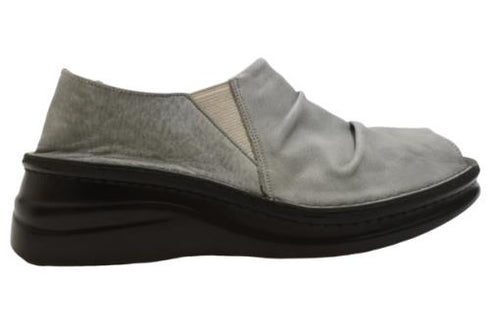 【インコルジェ 8294 ライトブルー】オープントゥくしゅくしゅシューズサンダル