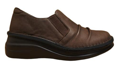 【インコルジェ8303 ダークブラウン】くしゅっとかわいい脱ぎ履きらくらくシューズ