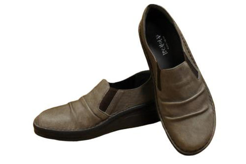 【インコルジェ8303 グレー】くしゅっとかわいい脱ぎ履きらくらくシューズ