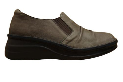 【インコルジェ8303 グレー】くしゅっとかわいい脱ぎ履きらくらくシューズ