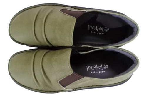 【インコルジェ8303 カーキ】くしゅっとかわいい脱ぎ履きらくらくシューズ