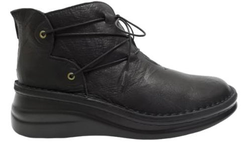 【インコルジェ8308 ブラック】ハイカット靴紐シューズ