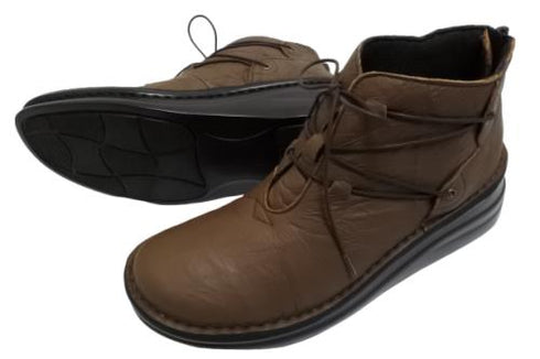 【インコルジェ8308 ダークブラウン】ハイカット靴紐シューズ