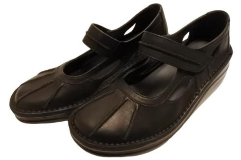 【インコルジェ8315 ブラック】アンティーク調本革シューズ