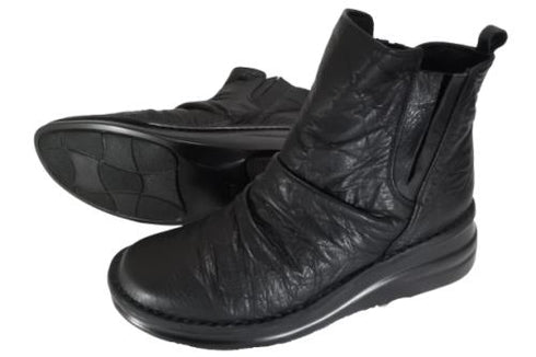 【インコルジェ8331 ブラック】くしゅくしゅサイドゴアショートブーツ