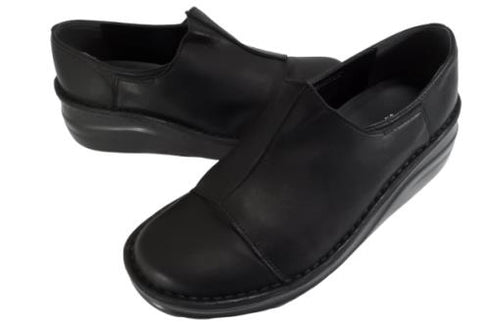 【インコルジェ8409 ブラック】カジュアルコンフォートシューズ