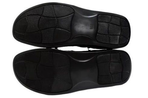 【インコルジェ 8420 ブラック】ゴム紐春ブーティ