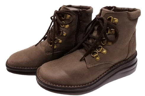 【インコルジェ8434 ダークブラウン】低反発インソールのクロスストラップシューズ