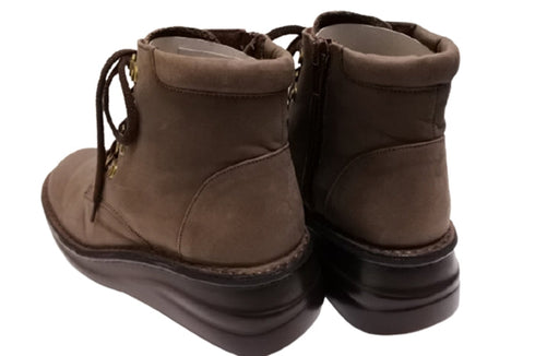 【インコルジェ8434 ダークブラウン】低反発インソールのクロスストラップシューズ