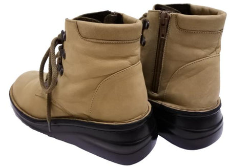 【インコルジェ8434 カーキ】低反発インソールのクロスストラップシューズ