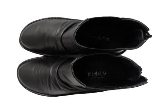 【インコルジェ 8438 ブラック】本革カジュアルサイドゴアブーツ