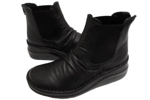 【インコルジェ 8438 ブラック】本革カジュアルサイドゴアブーツ