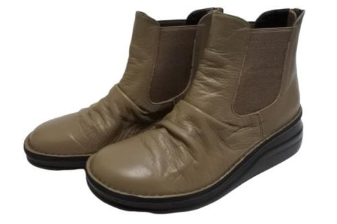 【インコルジェ 8438 モカベージュ】本革カジュアルサイドゴアブーツ