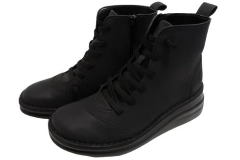 【インコルジェ 8468 ブラック】本革クロスベルトカジュアルショートブーツ