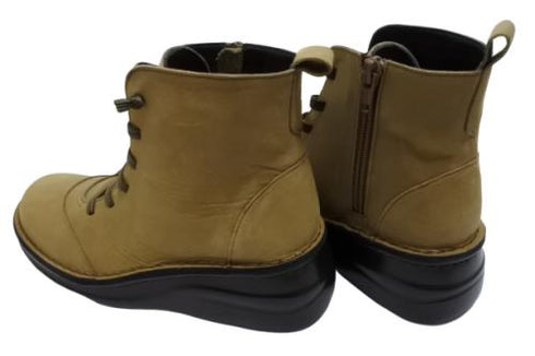 【インコルジェ 8468 カーキ】本革クロスベルトカジュアルショートブーツ