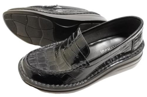 【インコルジェ 8476 ネイビー】クロコ型押し本革エナメルローファー