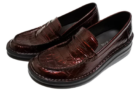 【インコルジェ 8476 ワイン】クロコ型押し本革エナメルローファー