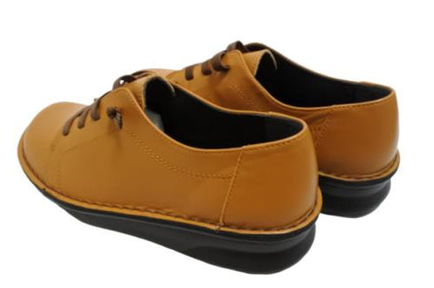 【インコルジェ8549 キャメル】ローヒールスニーカー