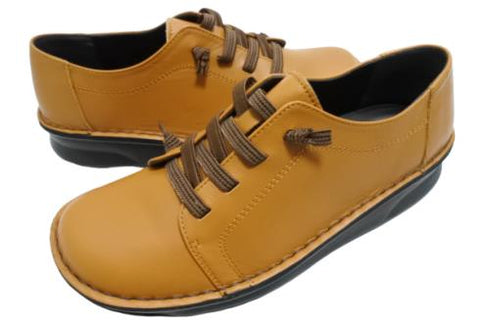 【インコルジェ8549 キャメル】ローヒールスニーカー