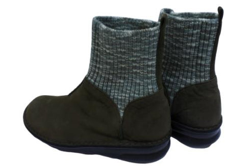 【インコルジェ8591 カーキ】マルチカラーニットローヒールブーツ