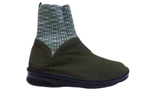 【インコルジェ8591 カーキ】マルチカラーニットローヒールブーツ