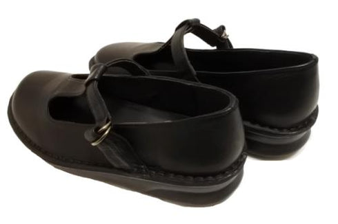 【インコルジェ 8596 ブラック】ローヒールやわらかTストラップシューズ