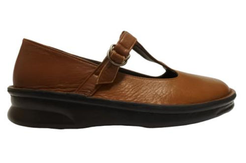 【インコルジェ 8596 ブラウン】ローヒールやわらかTストラップシューズ