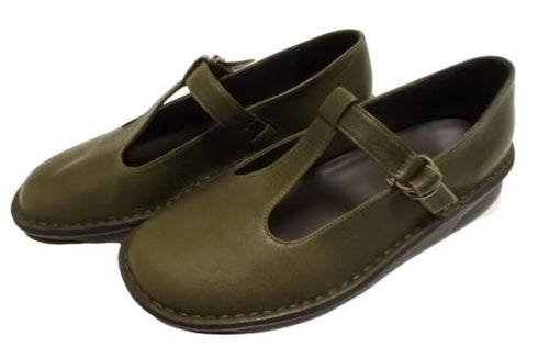 【インコルジェ 8596 オリーブ】ローヒールやわらかTストラップシューズ