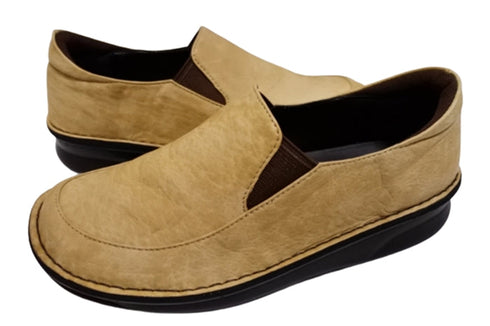 【インコルジェ 8635 ライトキャメル】本革ローヒールスリッポンシューズ