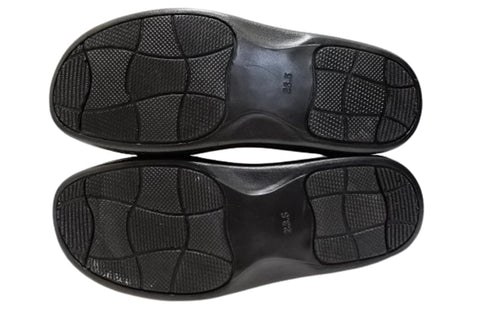 【インコルジェ8650 ブラック】センターシームバックストラップシューズ