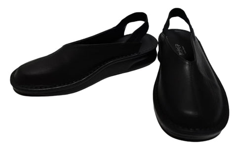 【インコルジェ8650 ブラック】センターシームバックストラップシューズ