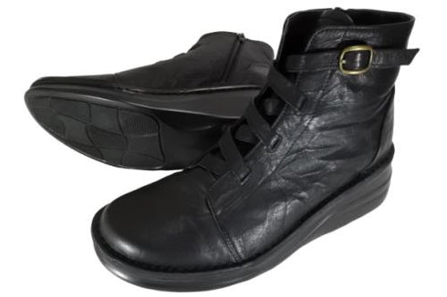 【インコルジェ8718 ブラック】レザーテープ靴紐ショートブーツ