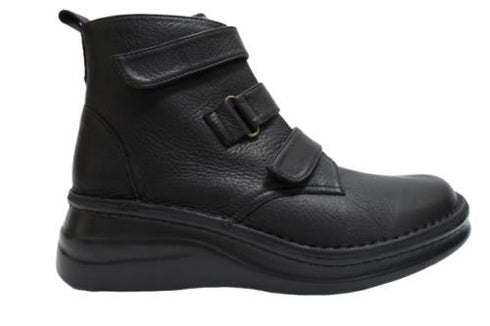 【インコルジェ8748 ブラック】ソフトレザーベルトブーツ