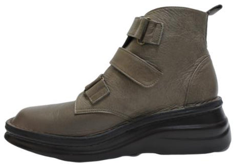 【インコルジェ8748 グレー】ソフトレザーベルトブーツ