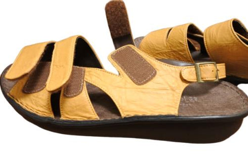 【インコルジェ 8806 キャメル】バックストラップコンフォートサンダル